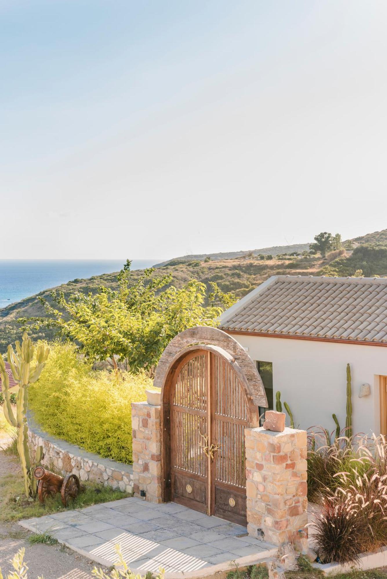 Spathes Suites Kefalonia - Luxury Suites Ratzaklíon Exterior foto